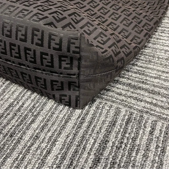 Fendi FF print tote bag - women - Leather/Nylon - Picture 6 of 16